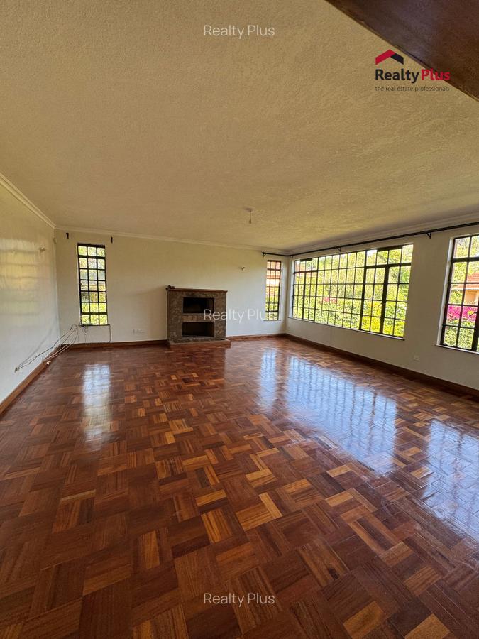 4 Bed House with En Suite in Runda - 11