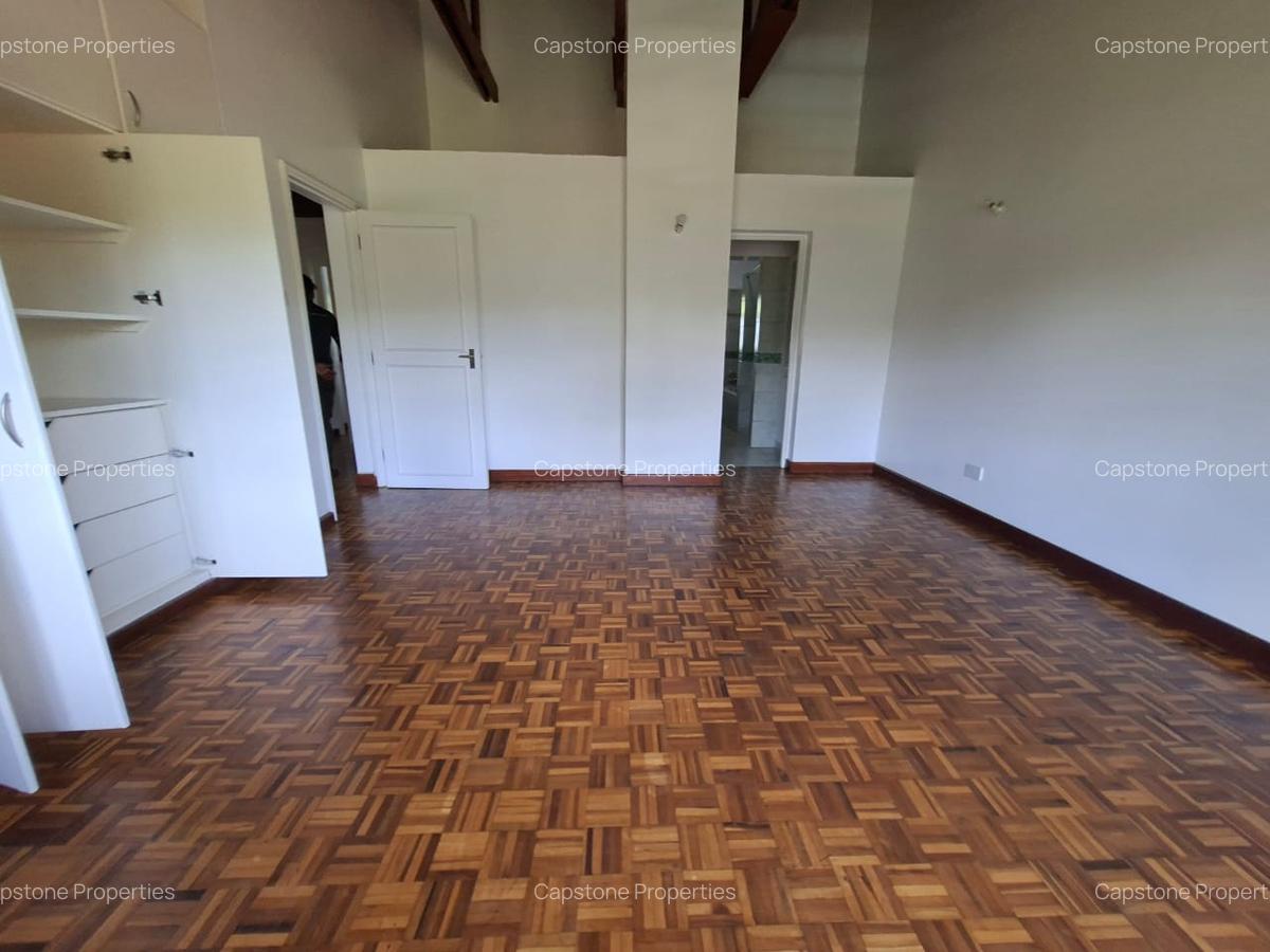 3 Bed Townhouse with En Suite at Runda - 12