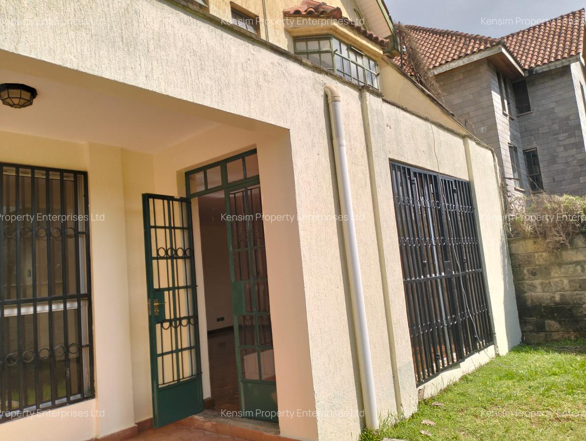 5 Bed Townhouse with En Suite in Lavington - 19