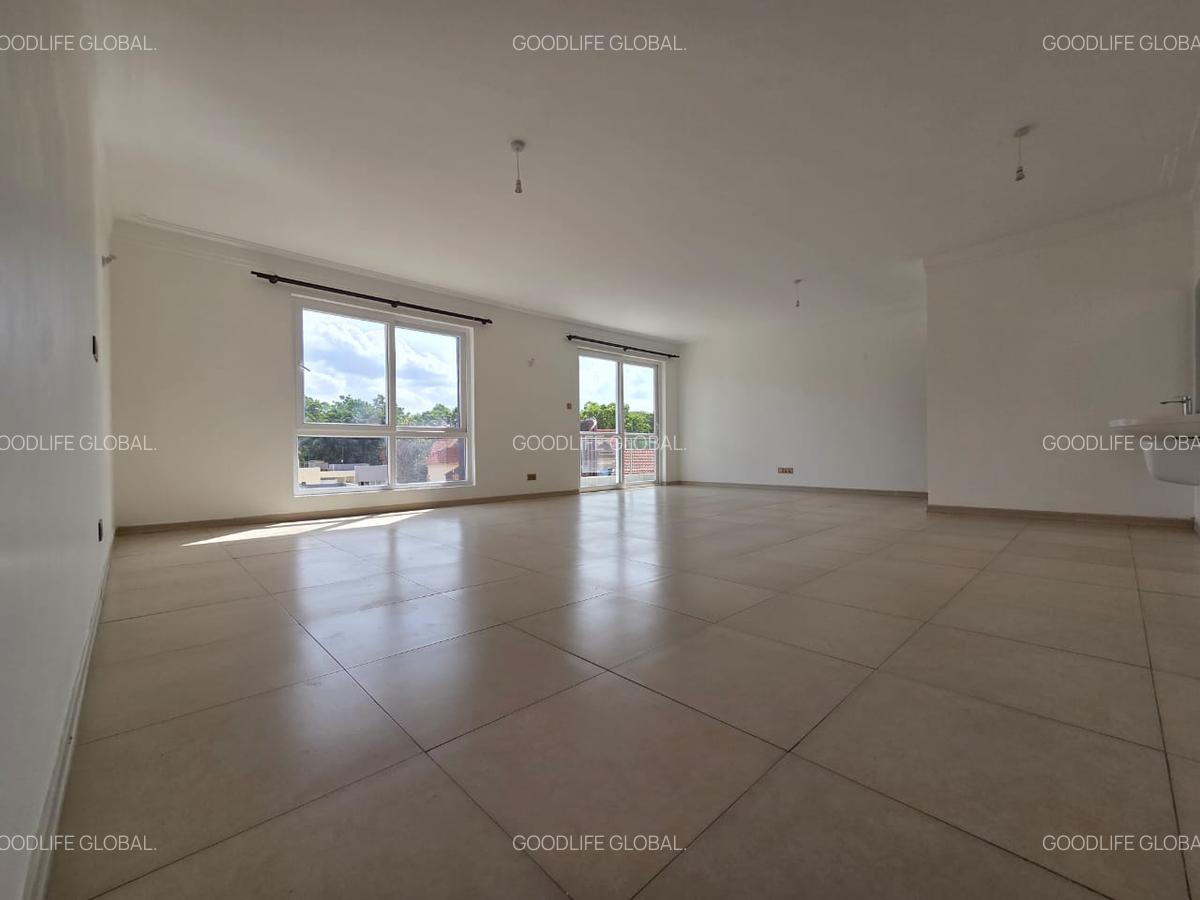 3 Bed Apartment with En Suite in Westlands Area - 4