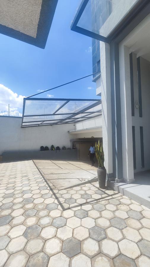 Serviced 2 Bed Apartment with En Suite at Marurui Road - 20