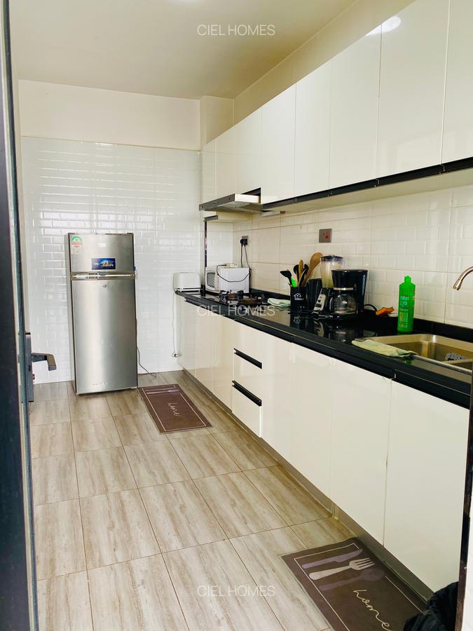 Furnished 2 Bed Apartment with En Suite at Wood Avenue - 10