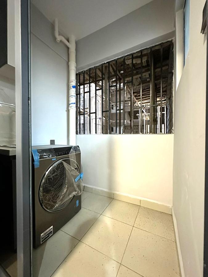 2 Bed Apartment with En Suite in Westlands Area - 3