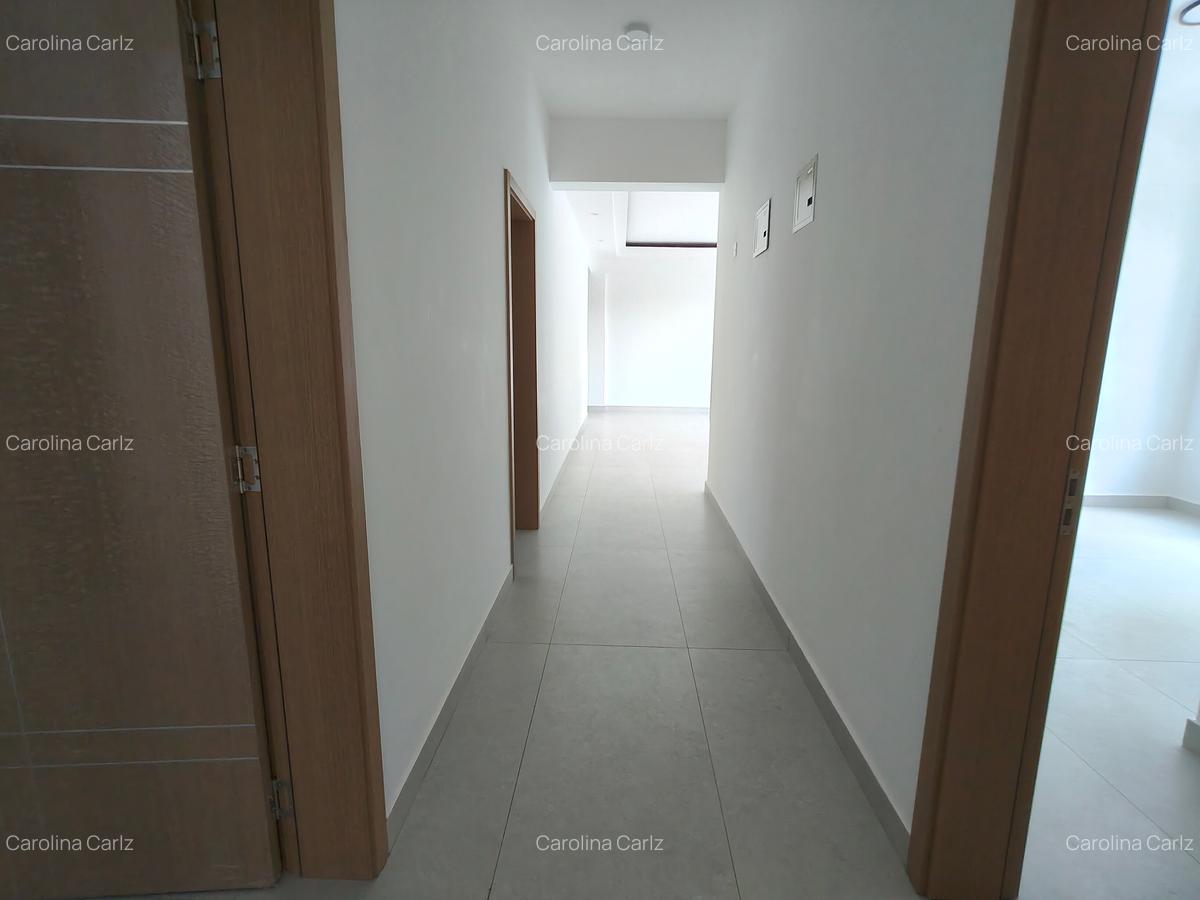 Serviced 3 Bed Apartment with En Suite at Brookside Drive - 16
