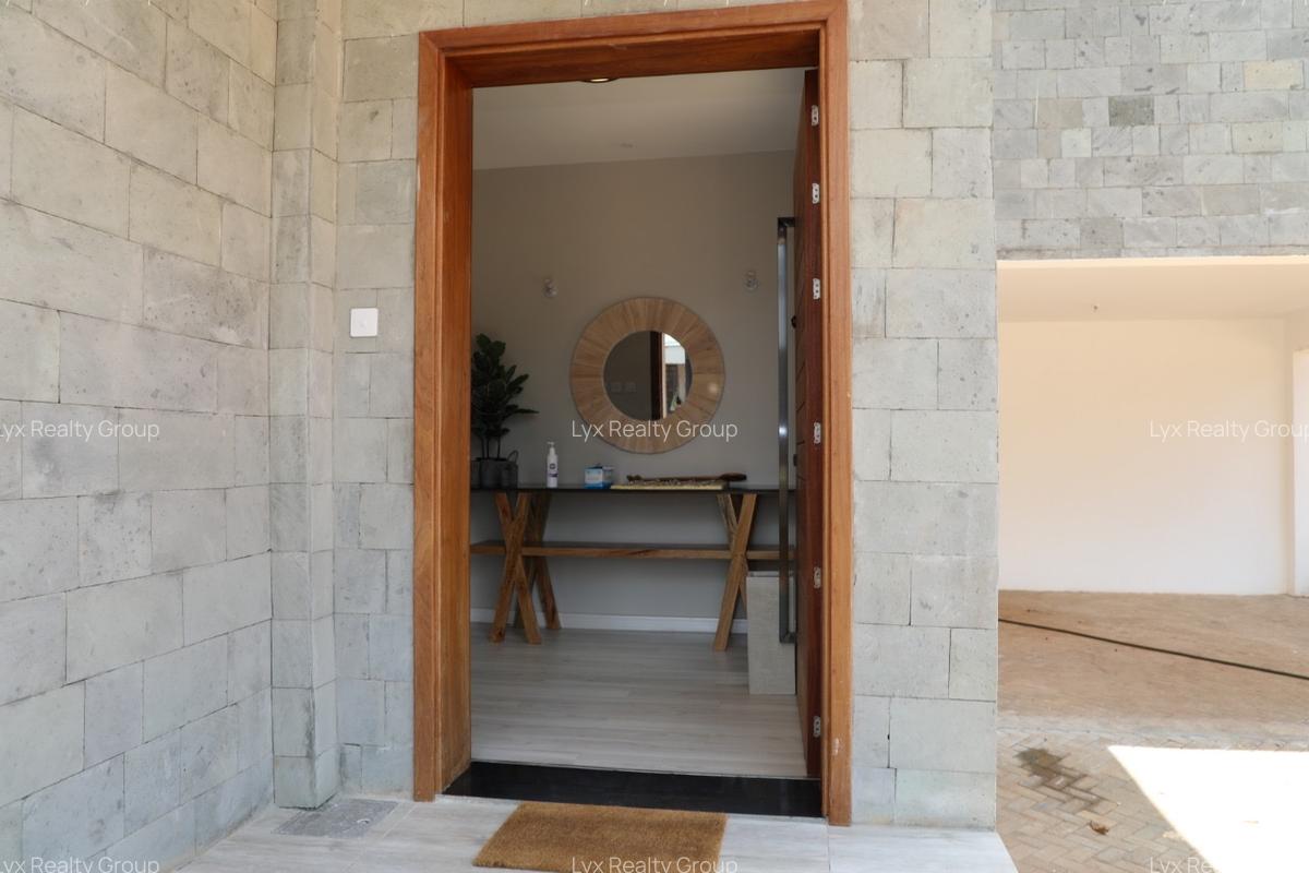 5 Bed Villa with En Suite in Karen - 11