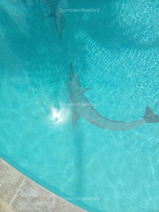 2 Bed Apartment with Swimming Pool in Parklands - 13
