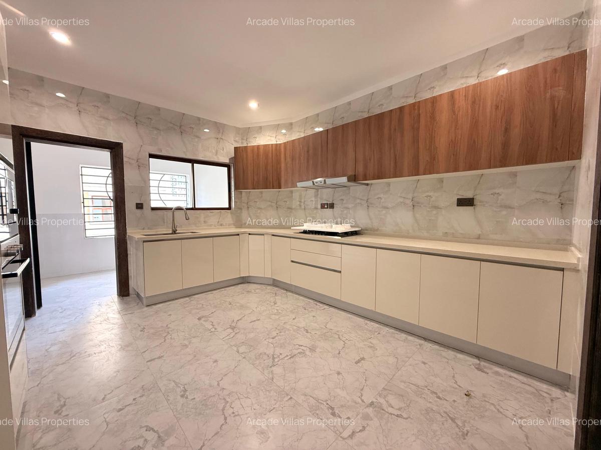 3 Bed Apartment with En Suite in Kileleshwa - 6