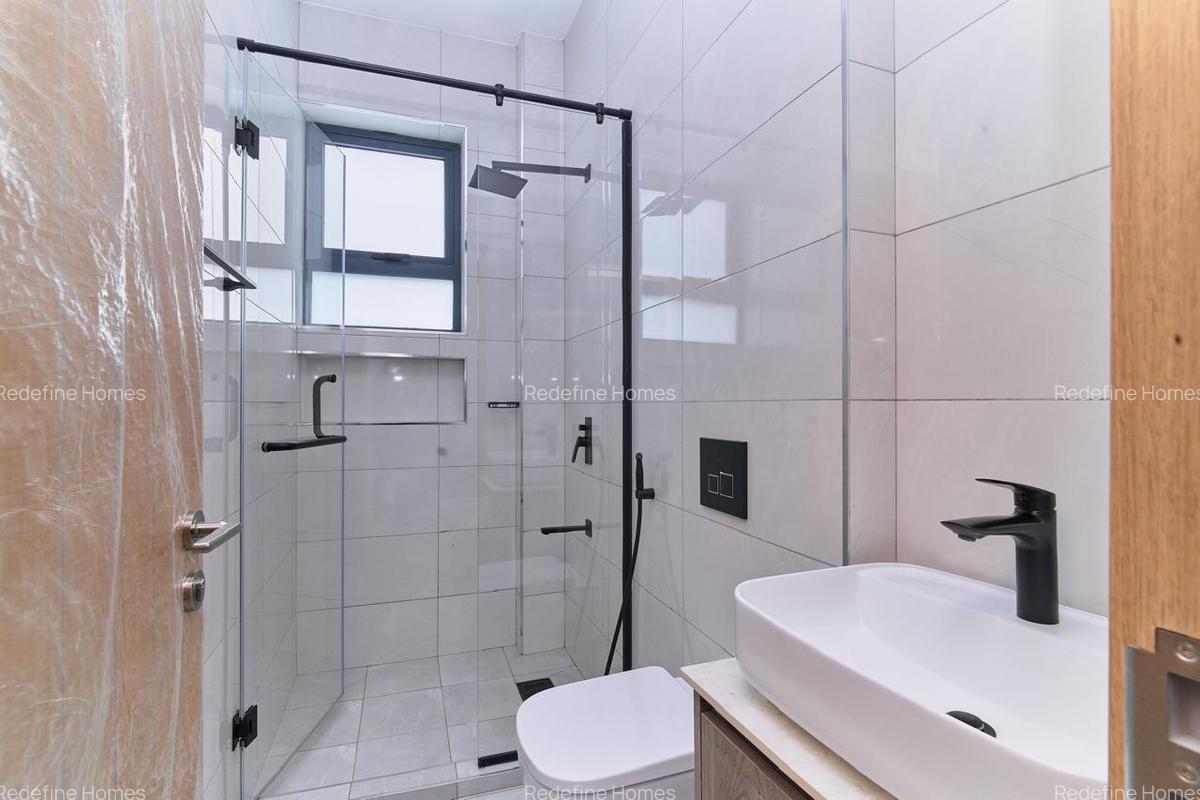 3 Bed Apartment with En Suite in Brookside - 8