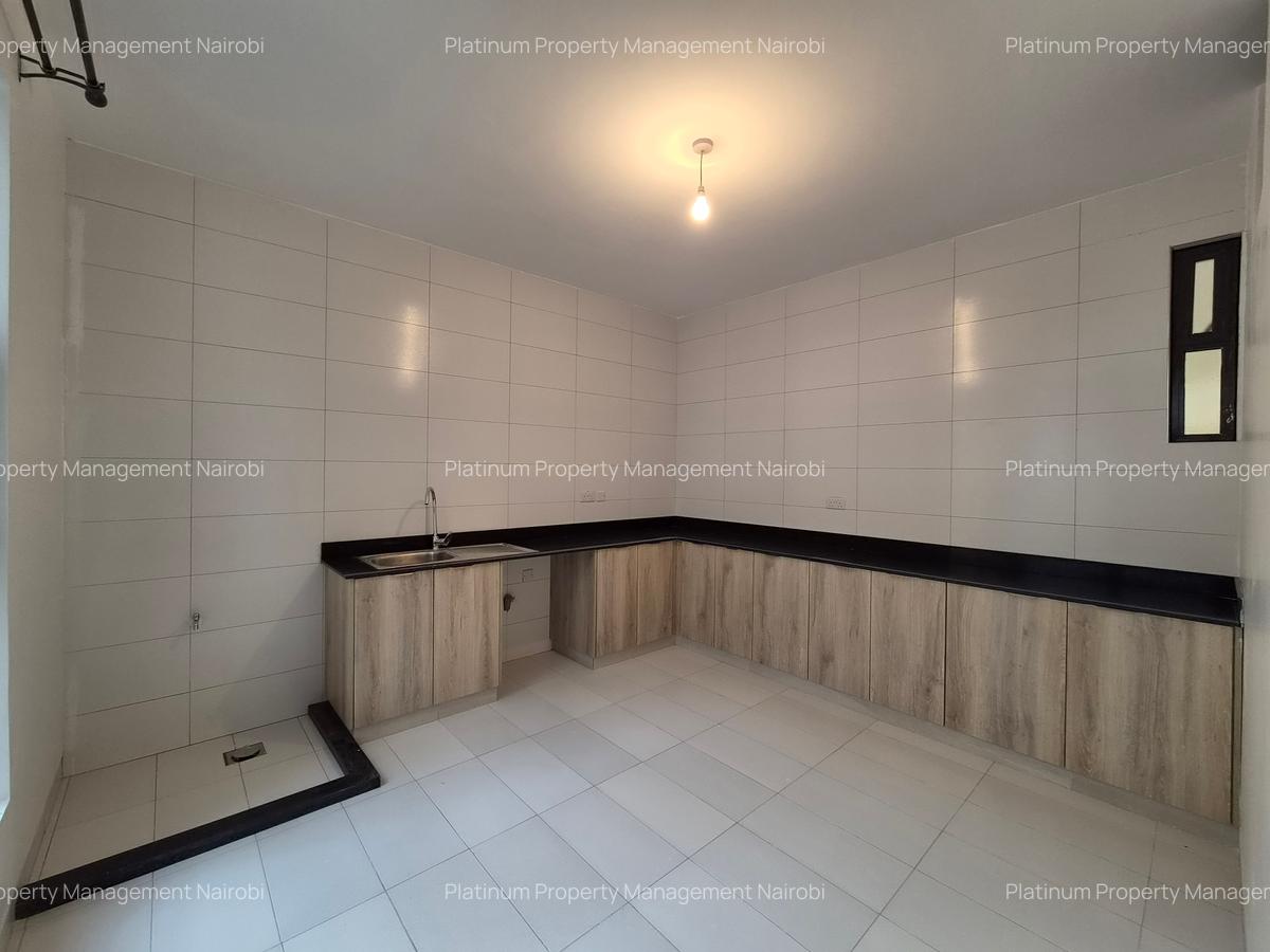 3 Bed Apartment with En Suite at Second Parklands - 11