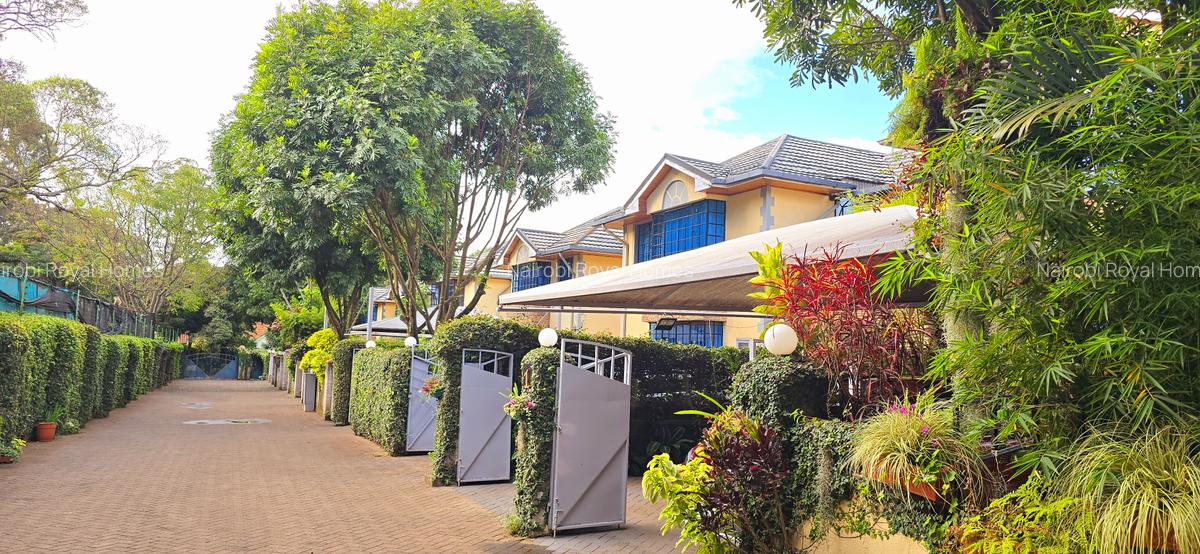 4 Bed Townhouse with En Suite at Off Convent Drive - 1