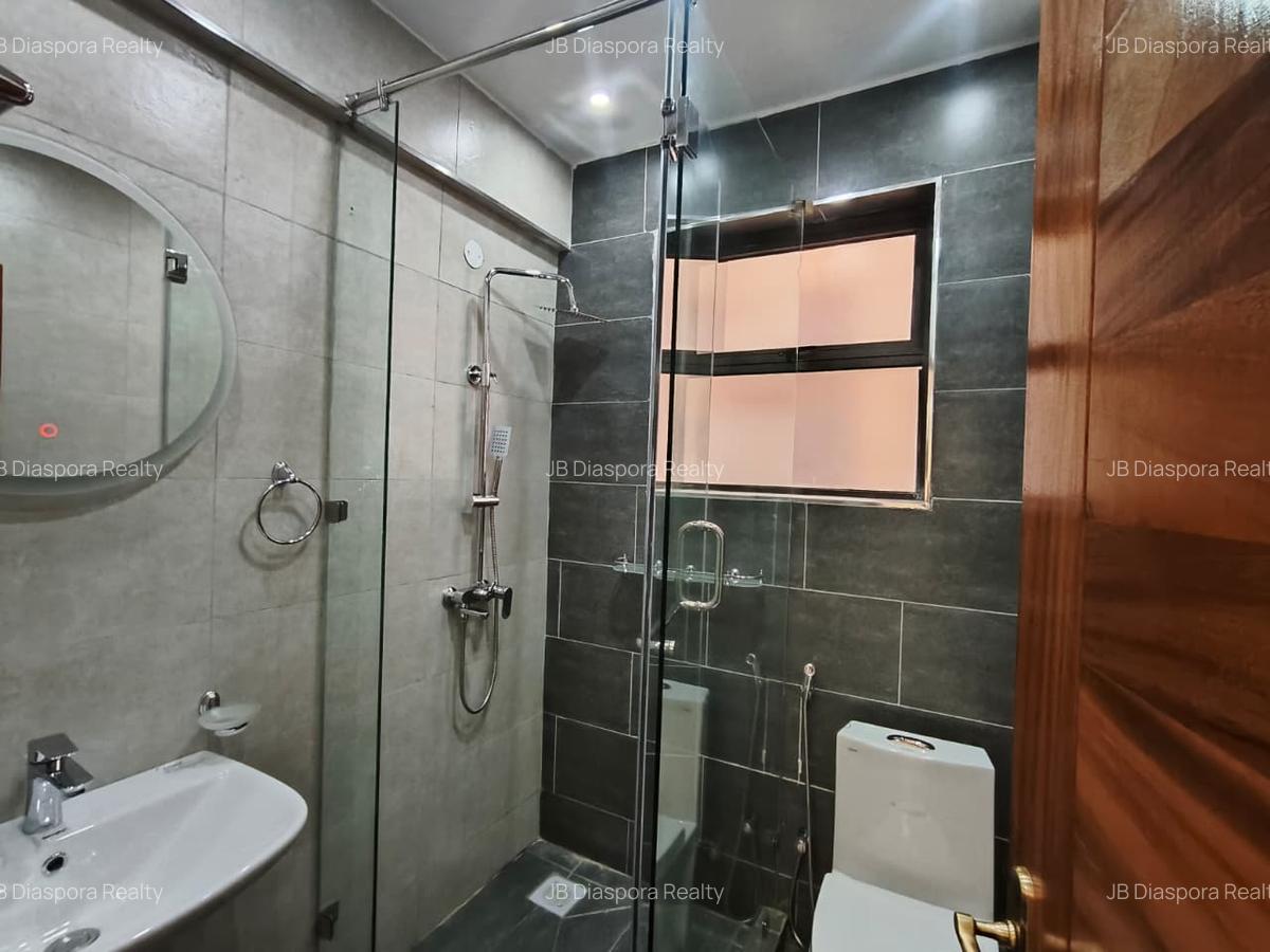 3 Bed Apartment with En Suite at Wood Avenue - 7