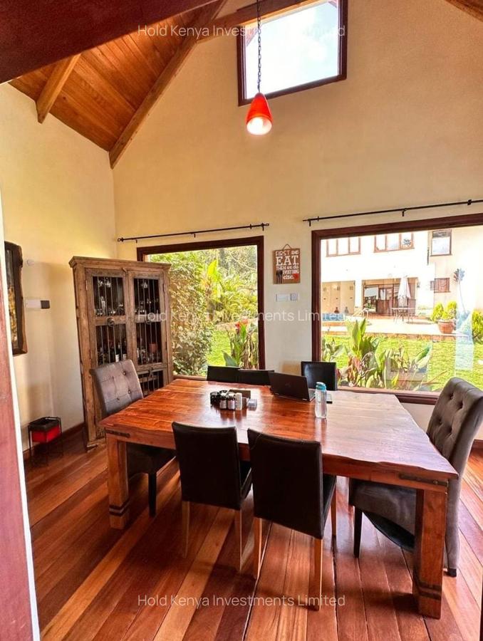 6 Bed House with En Suite at Ridgeways Road - 10