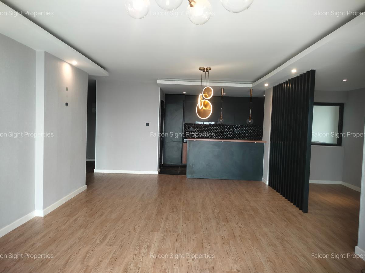 2 Bed Apartment with En Suite at Few Minutes Drive To Un Headquarters - 2