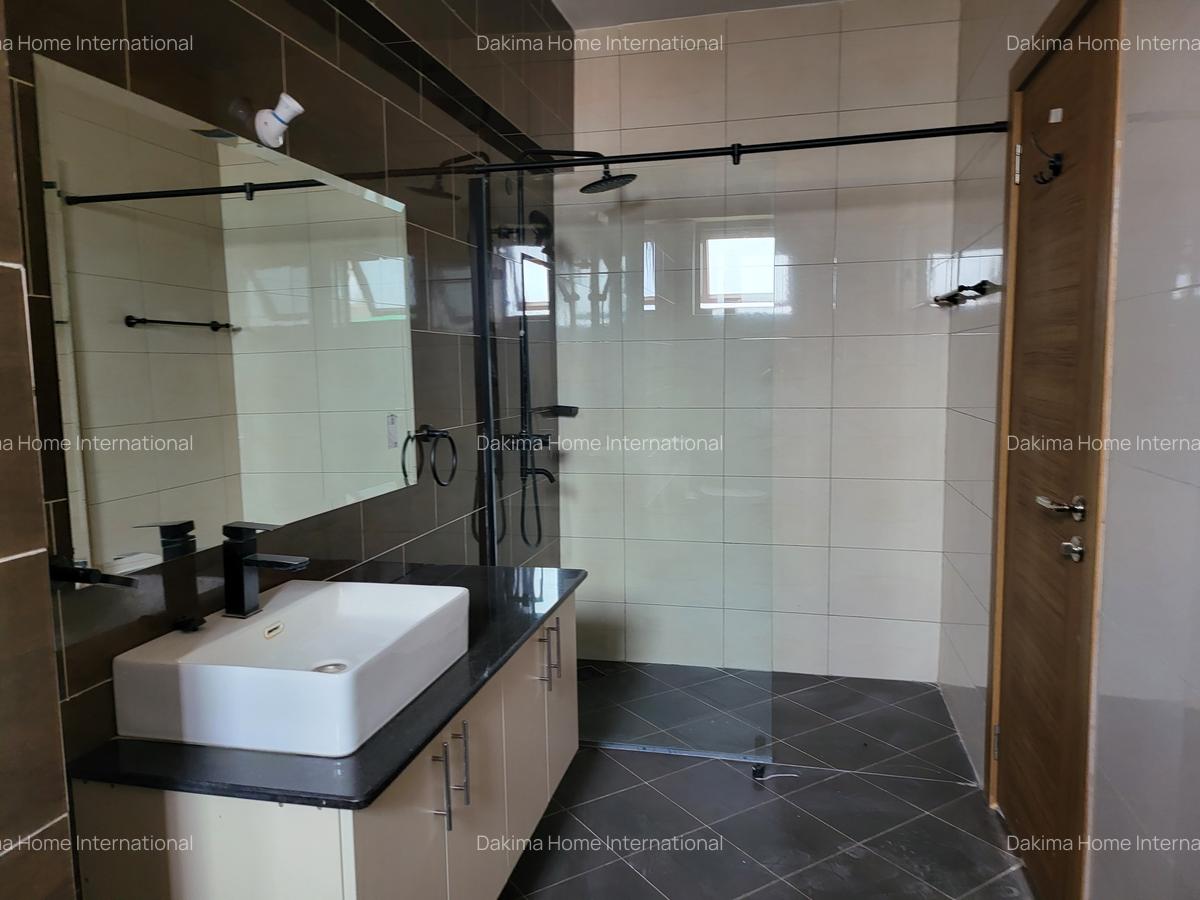 3 Bed Apartment with En Suite in Rhapta Road - 9