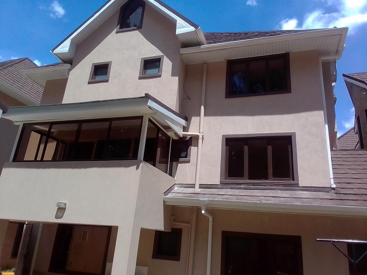 5 Bed Townhouse with En Suite in Lavington - 4