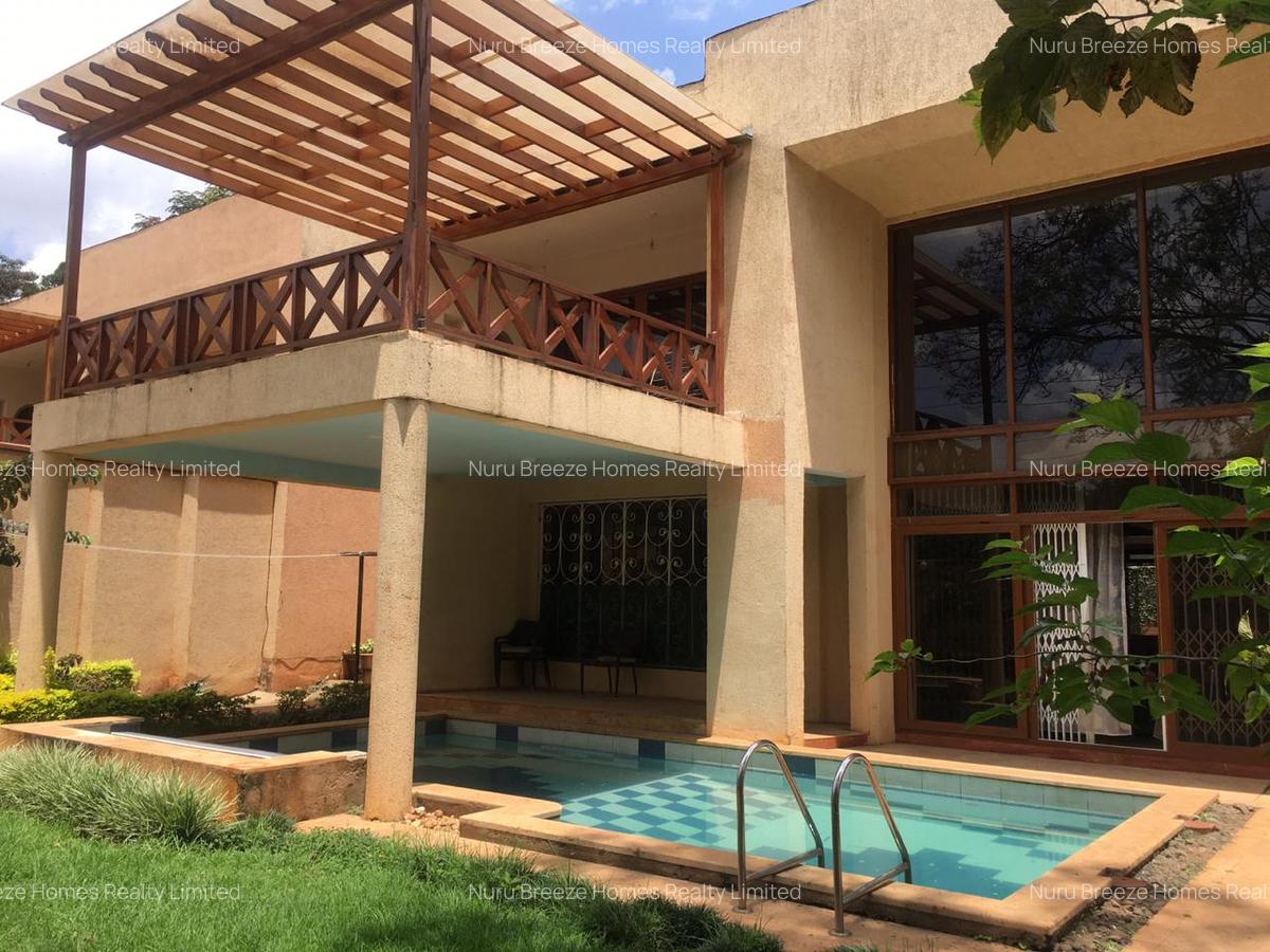 5 Bed Townhouse with En Suite in Lavington - 19