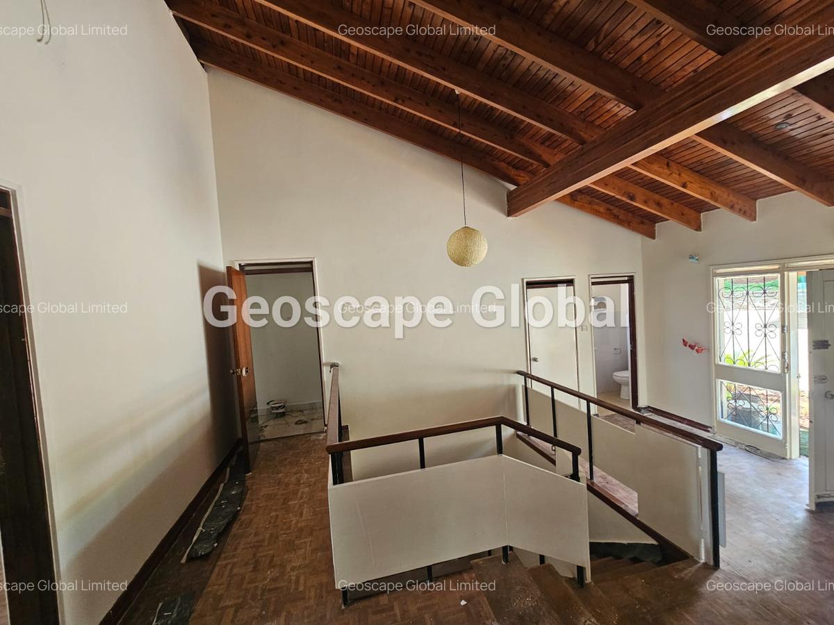 4 Bed House with En Suite in Runda - 4