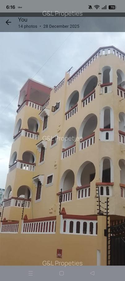 3 Bed Apartment with En Suite at Links Road - 5