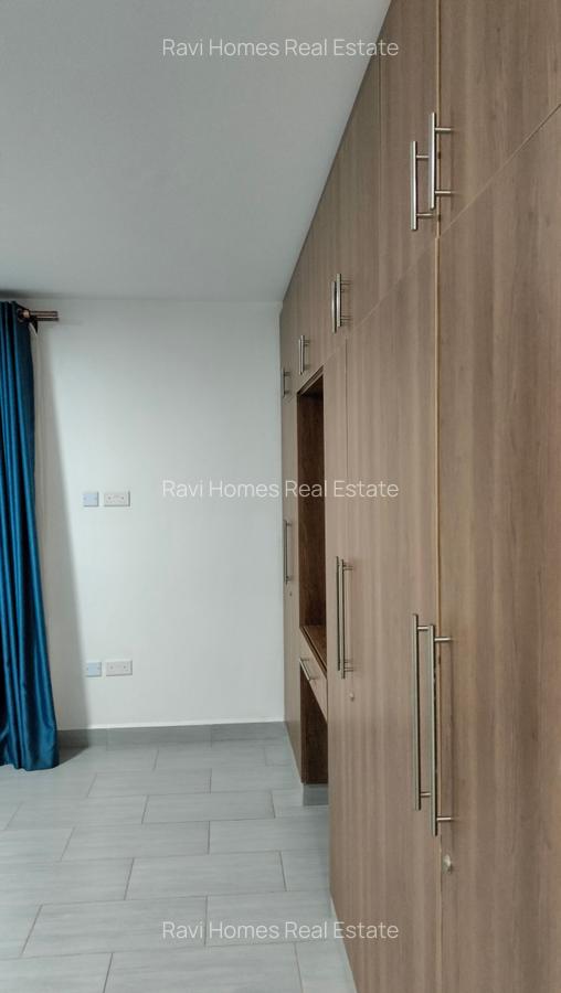 3 Bed Apartment with En Suite in Lavington - 9