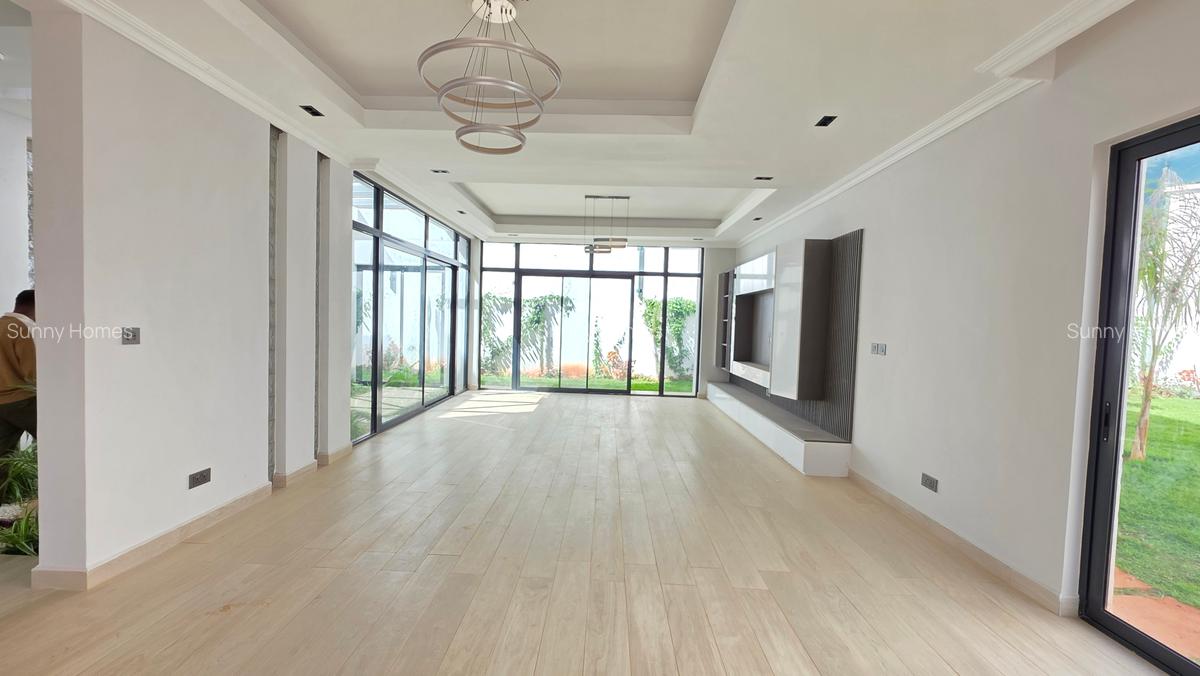 5 Bed Townhouse with En Suite at James Gichuru - 6