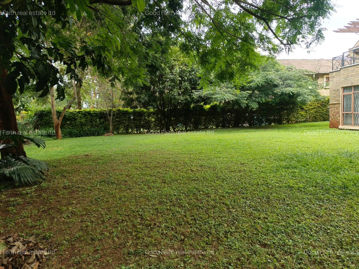 5 Bed Townhouse with En Suite in Runda - 17