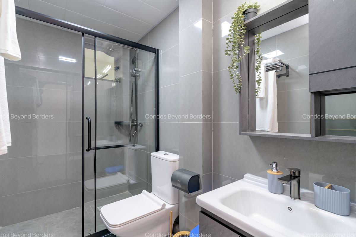 Serviced 2 Bed Apartment with En Suite at Riverside Drive - 20