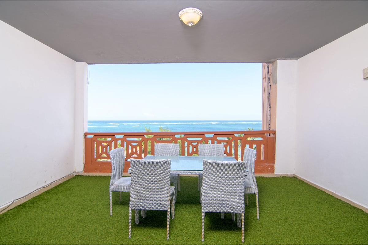 3 Bed Apartment with Swimming Pool in Shanzu - 10