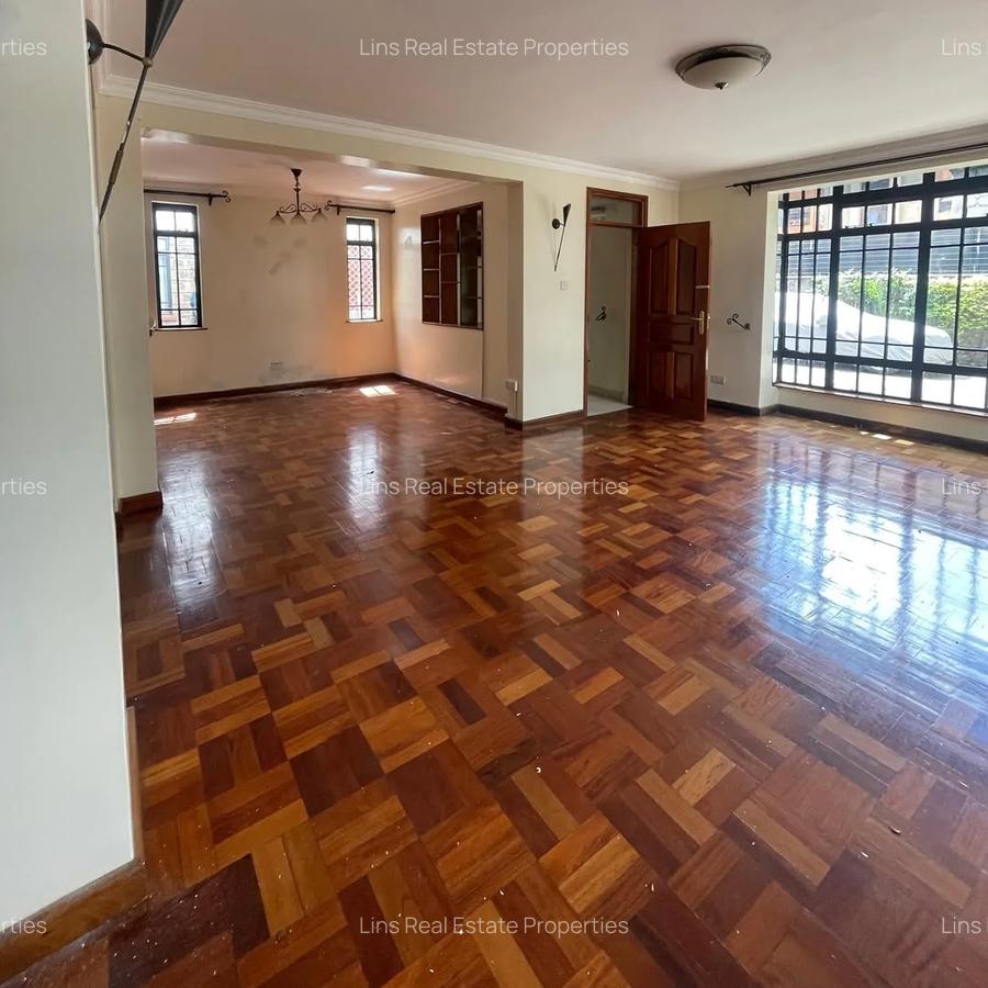 5 Bed Townhouse with En Suite in Lavington - 6