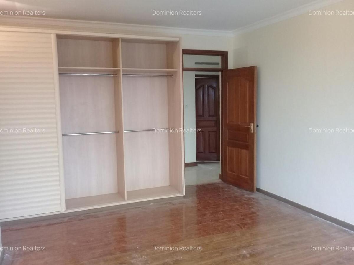 4 Bed Townhouse with Gym in Westlands Area - 8