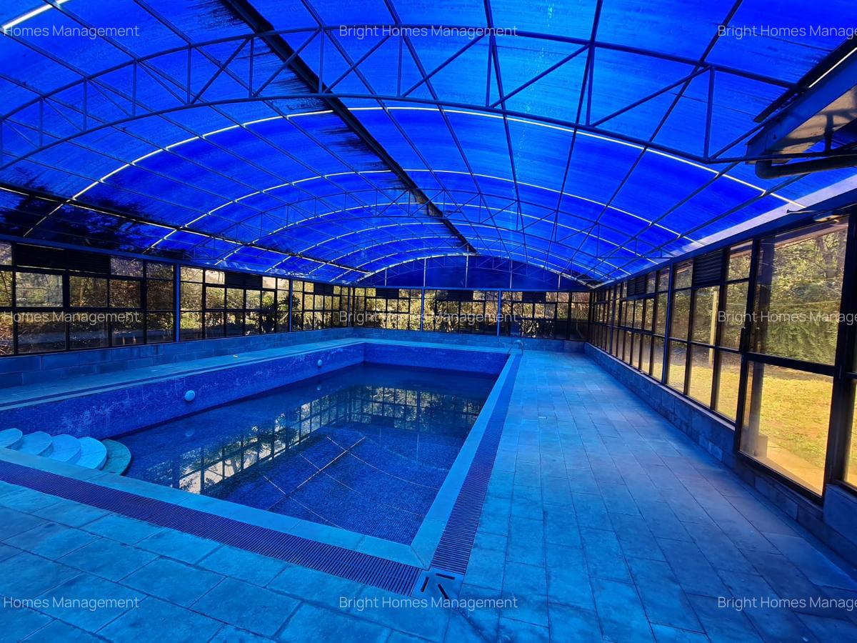 9 Bed Villa with En Suite in Westlands Area - 18