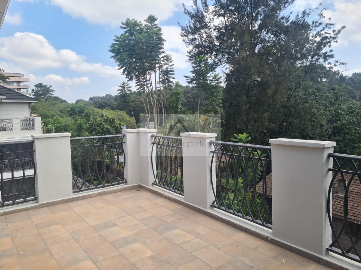 5 Bed Townhouse with En Suite in Spring Valley - 2