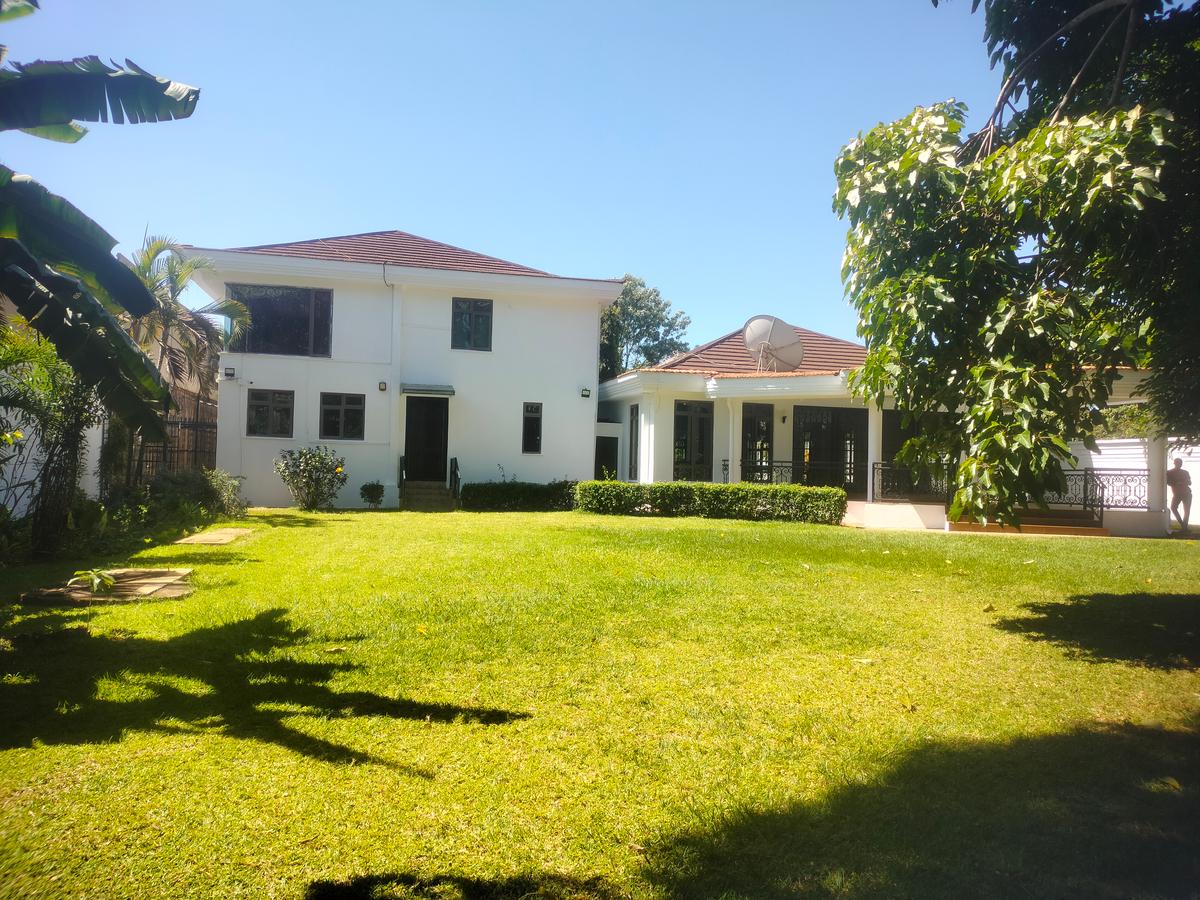 5 Bed House with Swimming Pool at Few Minutes Drive To Gigiri At $5000 - 2