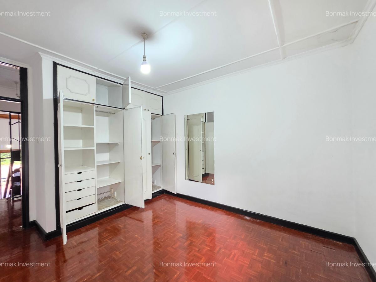 4 Bed Townhouse with En Suite at Near Lavington Mall. - 10