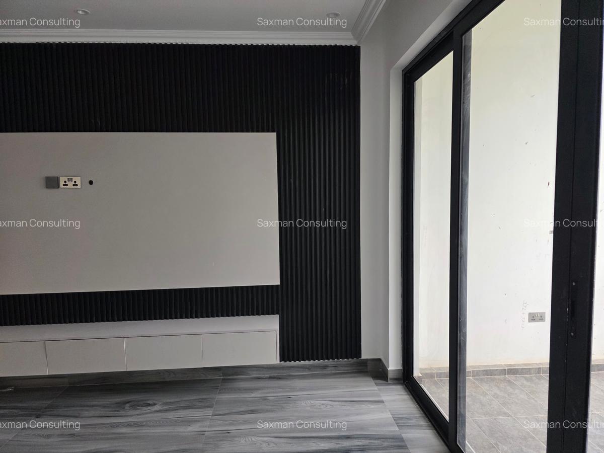 2 Bed Apartment with En Suite in Brookside - 13