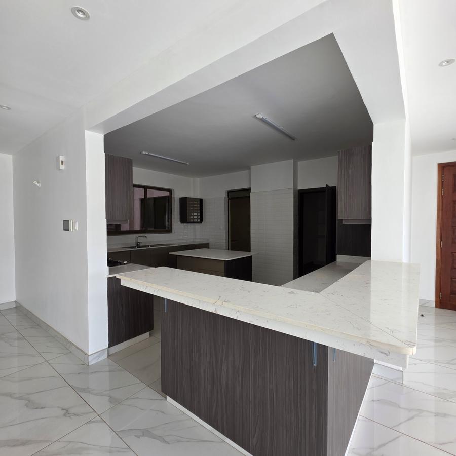 4 Bed Apartment with En Suite at General Mathenge - 3