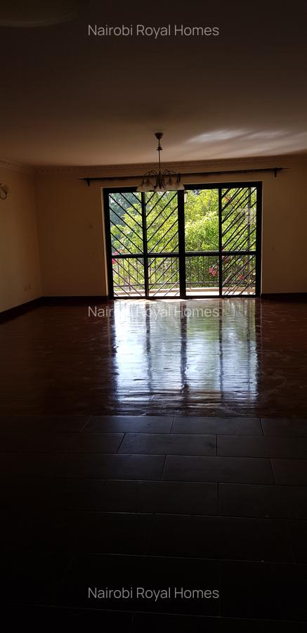 4 Bed Apartment with En Suite at Valley Arcade - 10