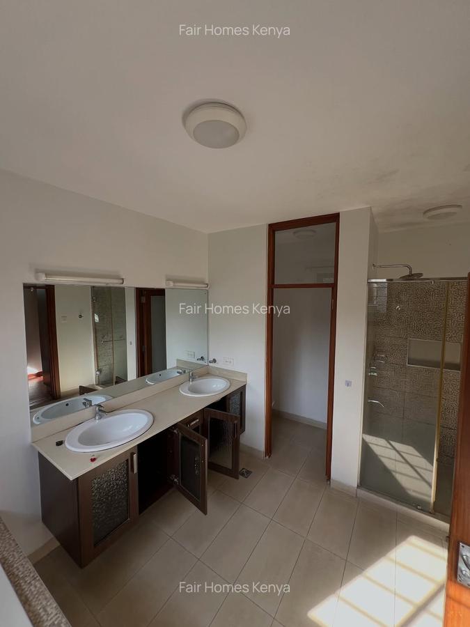 5 Bed Townhouse with En Suite at Maji Mazuri - 15