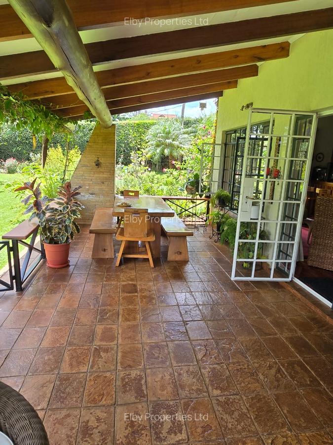 4 Bed House with En Suite in Nyari - 5