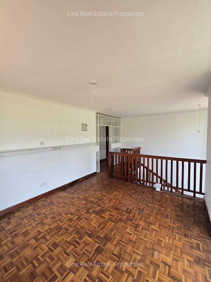 5 Bed Townhouse with En Suite in Rosslyn - 13