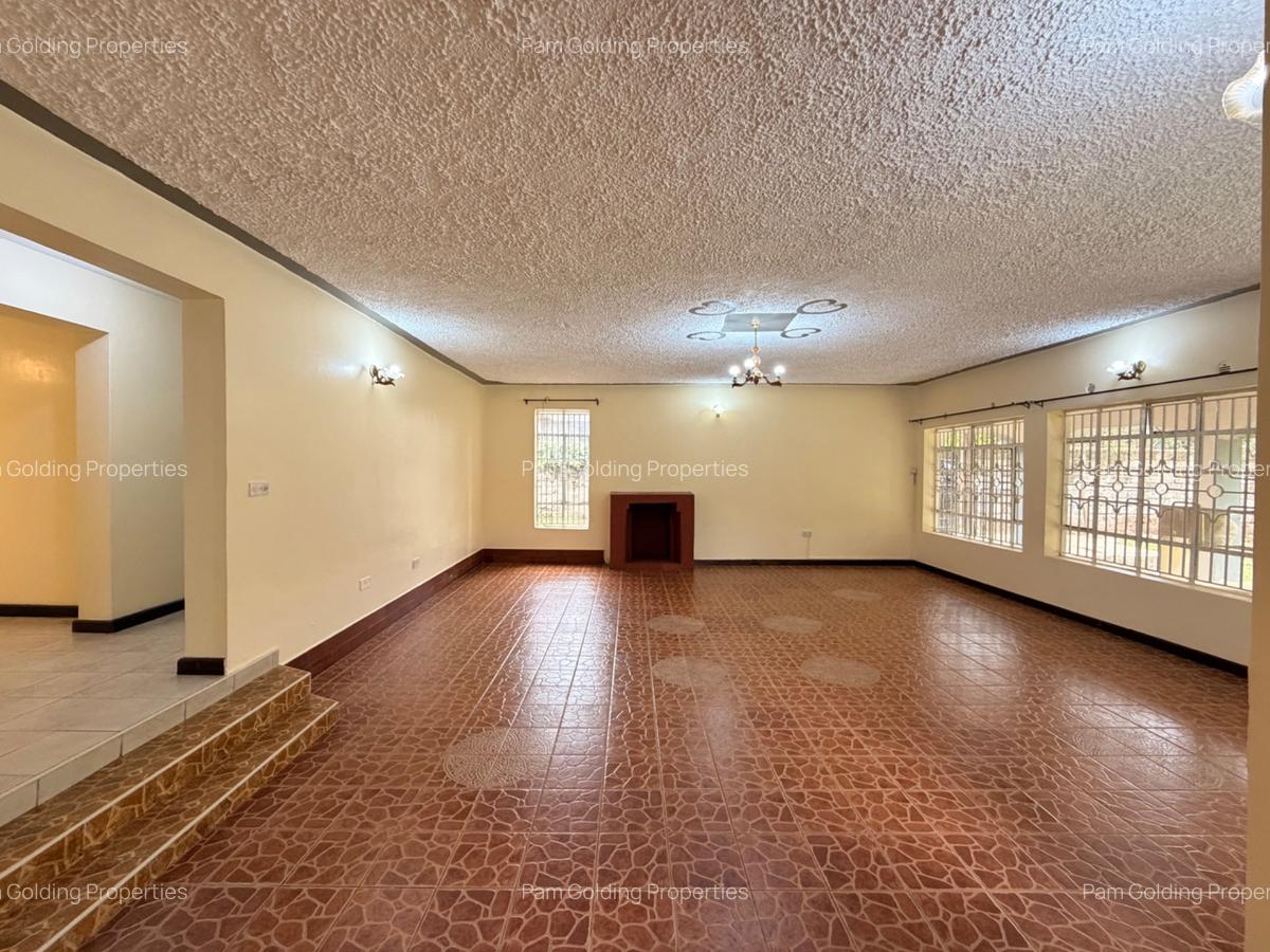 4 Bed House with En Suite in Karen - 3