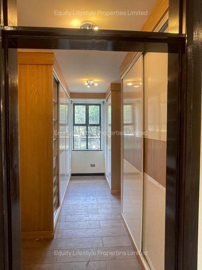 5 Bed Villa with En Suite in Lavington - 14