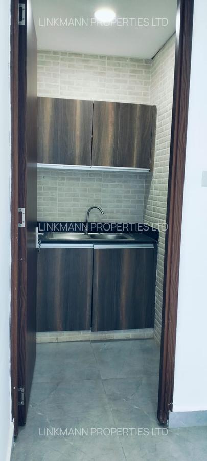 1,078 ft² Office with Service Charge Included in Westlands Area - 13