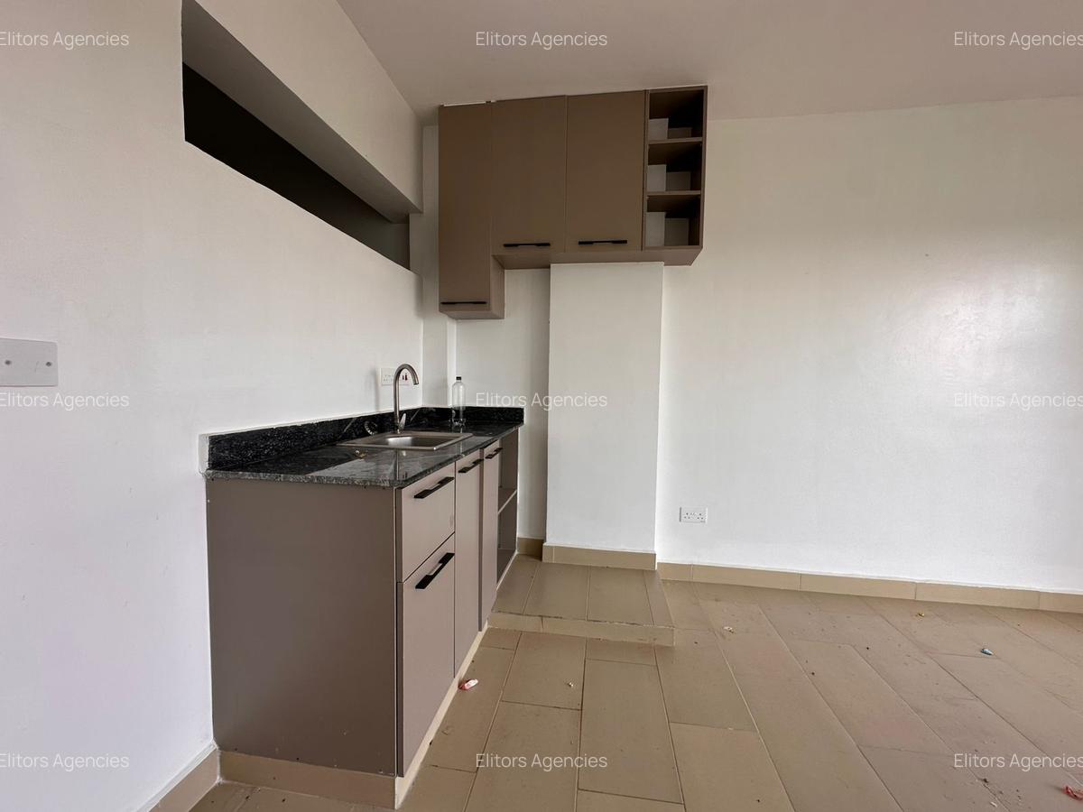 Studio Apartment with En Suite at Kirawa Road - 5