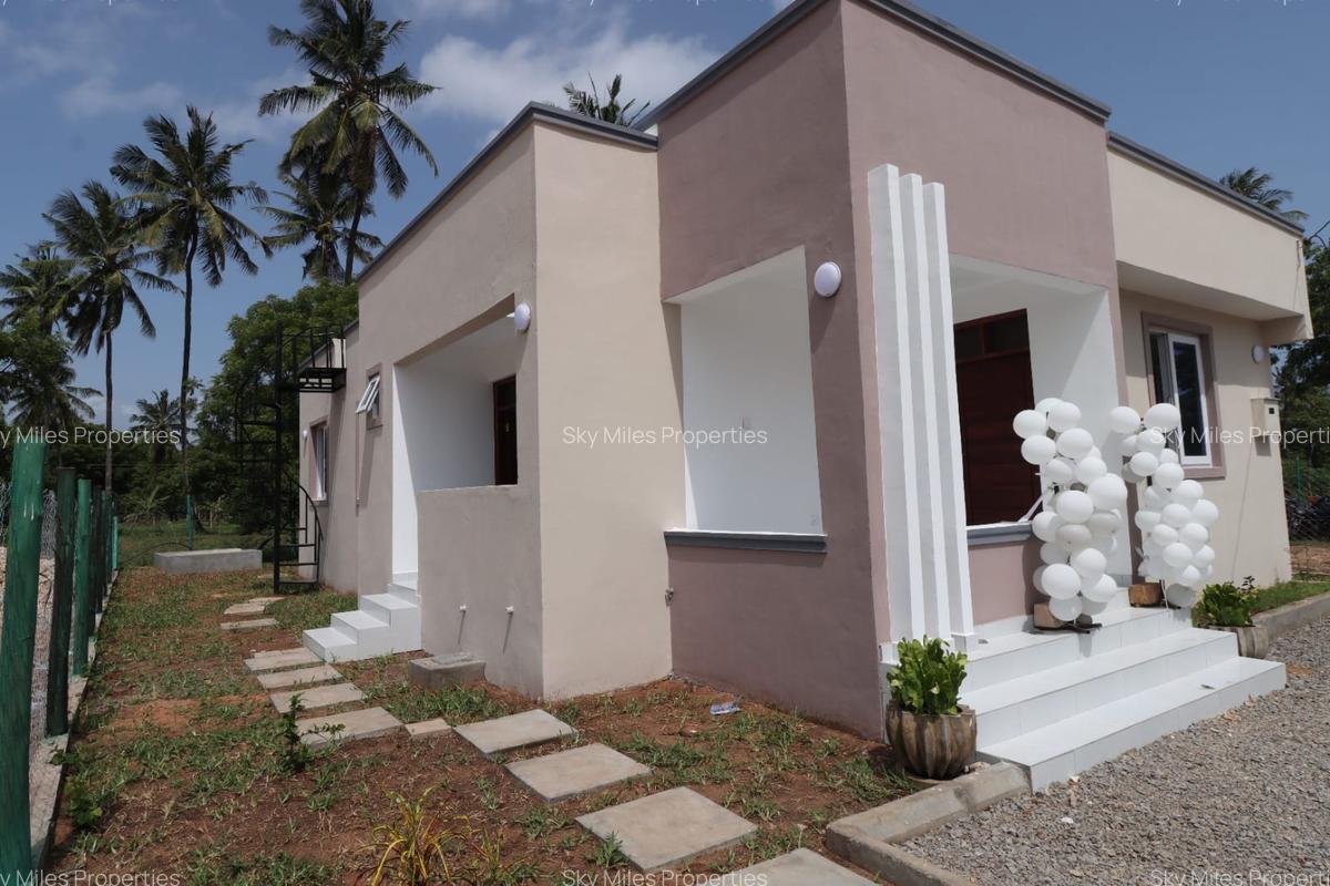 3 Bed Villa with Swimming Pool at Tezo - 4