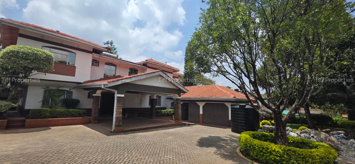 4 Bed House in Rosslyn - 8