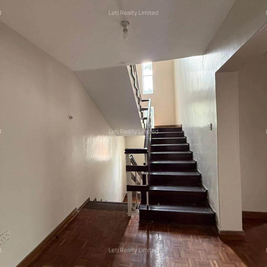 4 Bed Townhouse with En Suite in Kilimani - 8