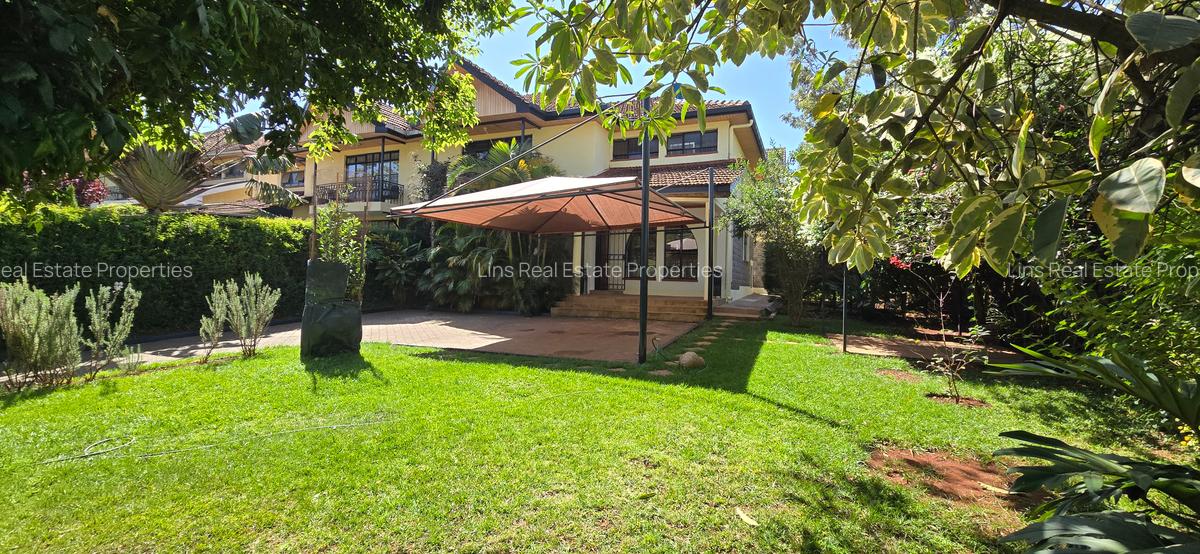 4 Bed Townhouse with En Suite in Lavington - 1