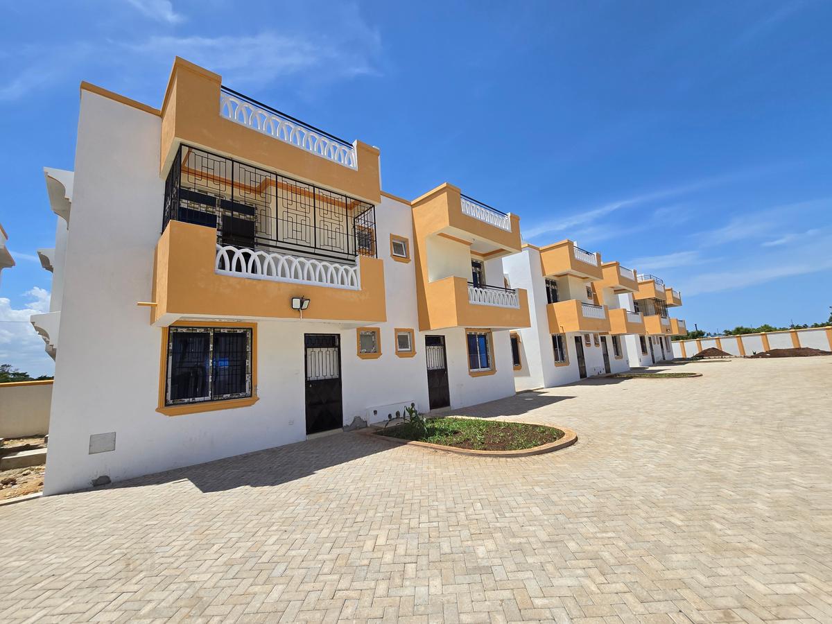 3 Bed Townhouse with En Suite in Mtwapa - 1