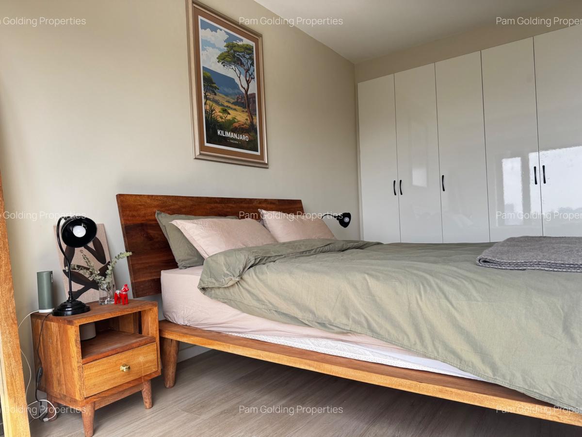 2 Bed Apartment with En Suite in Riverside - 11