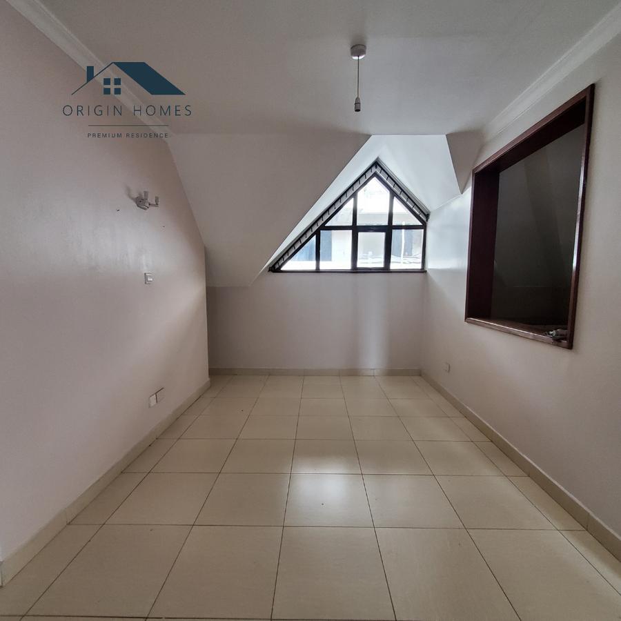 2 Bed Apartment with En Suite at Lavington - 7